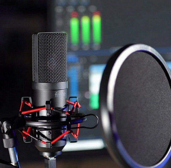 Buy FiFine T732 USB Microphone Kit from Vmart in Pakistan