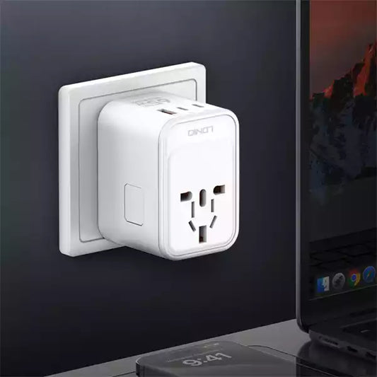 Buy Ldnio Z6 3 USB Ports 65W GaN Travel Adapter from Vmart in Pakistan