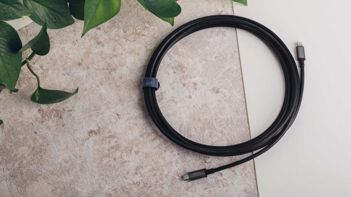 Buy Moshi USB-C to Lightning Cable 10ft (3m) - Black from Vmart in Pakistan