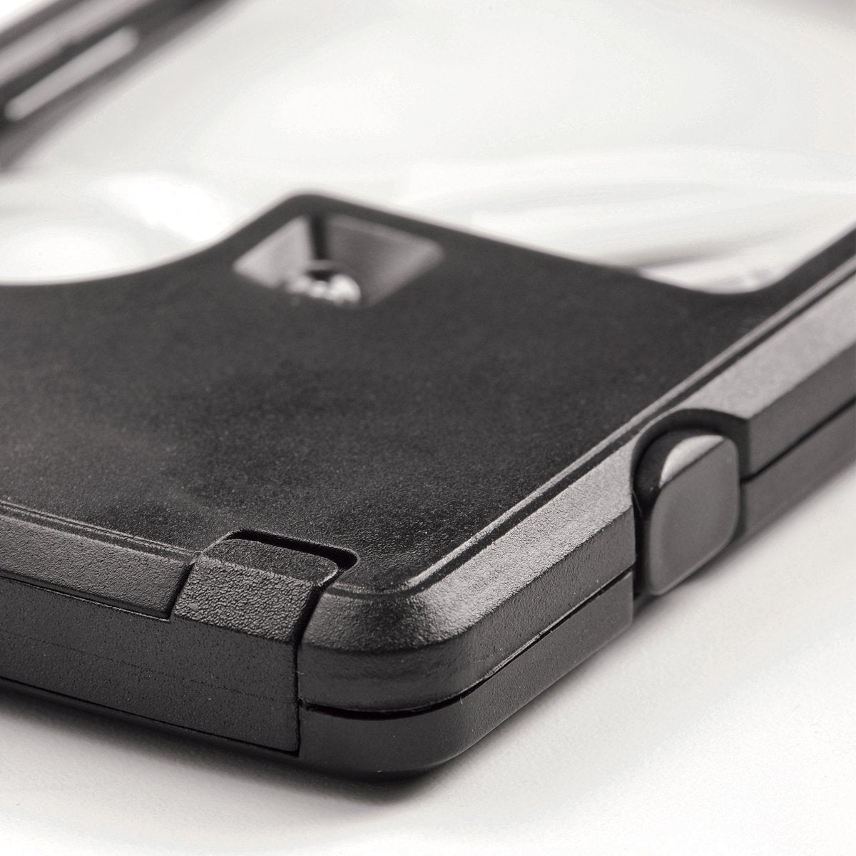 Buy Travel BLue Magnifying Galss With LED from Vmart in Pakistan