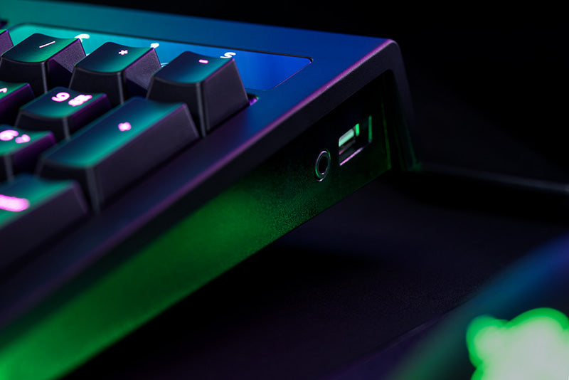 Buy Razer BlackWidow Chroma V2 Mechanical Gaming keyboard (Green Switch) from Vmart in Pakistan