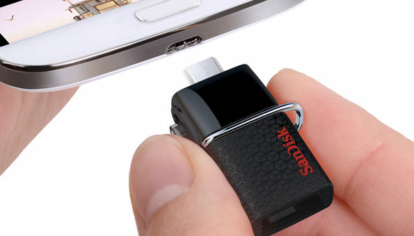 Buy SanDisk 32GB Ultra Dual USB Drive 3.0 (White) from Vmart in Pakistan
