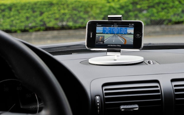 Buy Just Mobile Lounge Deluxe Dashboard & Desktop Stand from Vmart in Pakistan