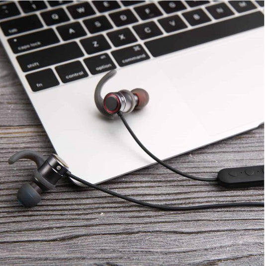 Buy Aukey EP-B67 Magnetic Wireless Earbuds from Vmart in Pakistan