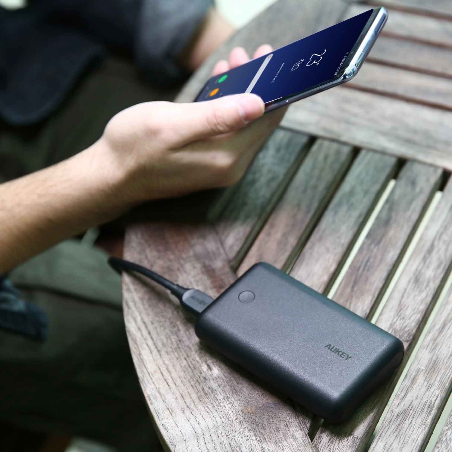 Aukey 10050 mAh Power Bank With 2-Way Power Delivery