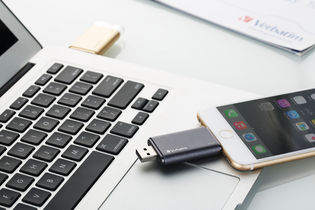 Buy Verbatim 49837 Apple OTG i-Drive 32GB - Apple Grey from Vmart in Pakistan
